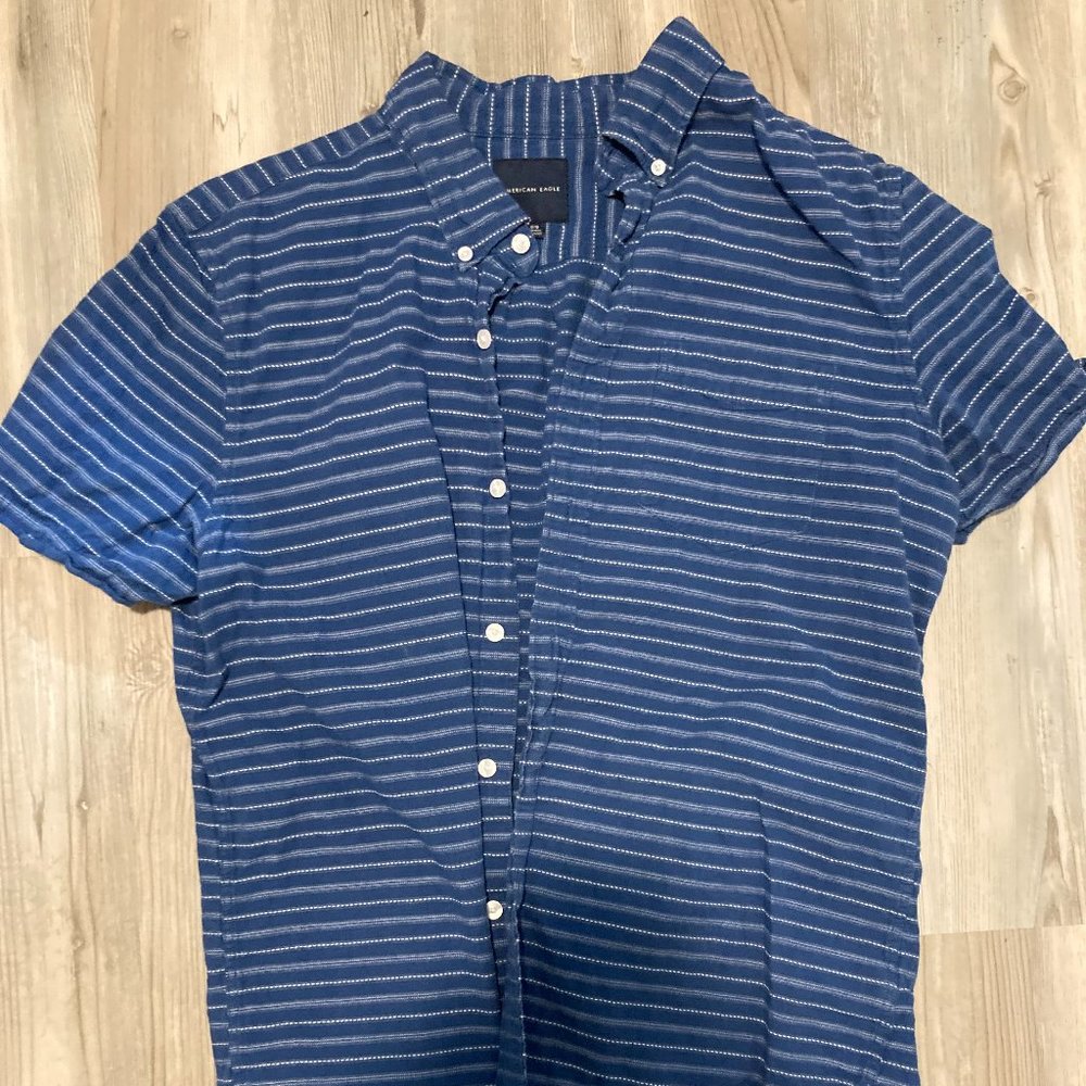 Blue American Eagle Button Down Shirt Size L